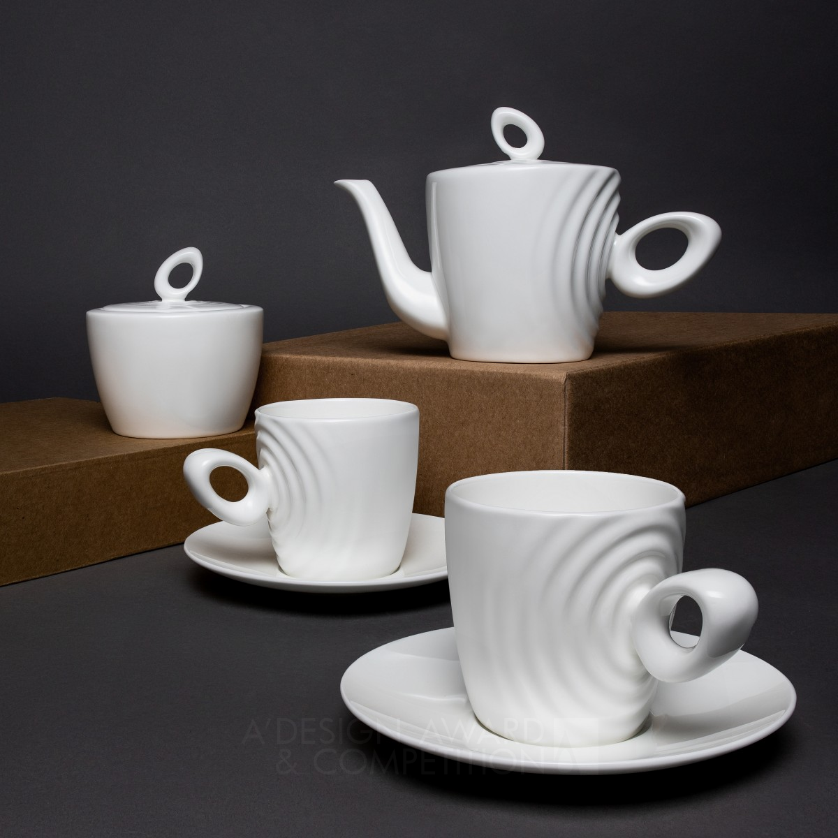 Attimo Tea Set by Mikhail Chistiakov Golden Bakeware, Tableware, Drinkware and Cookware Design Award Winner 2021 