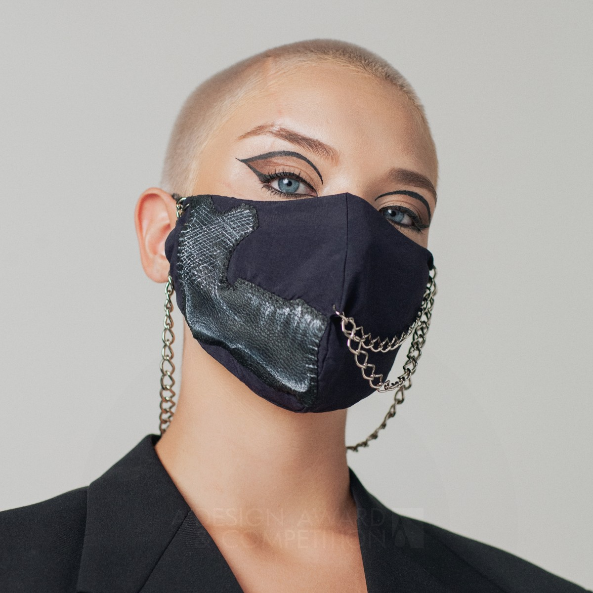 Chained Mask by Noelle Ulian de Freitas Iron Limited Edition and Custom Design Award Winner 2021 