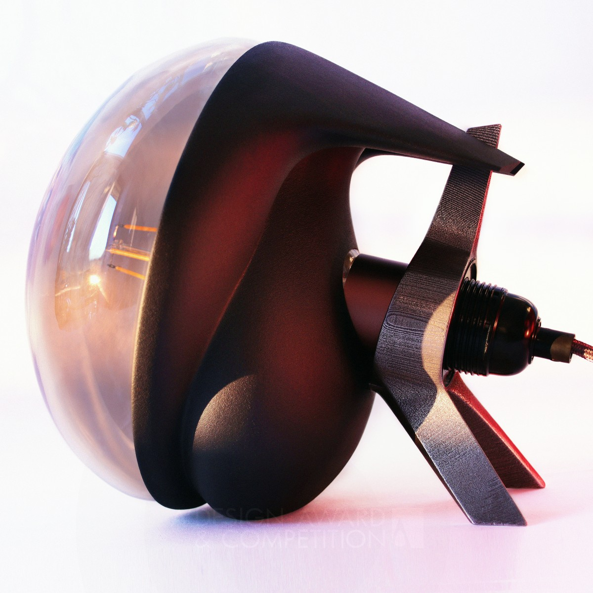 Junone Lamp by Alan Aronica Iron Fine Arts and Art Installation Design Award Winner 2021 