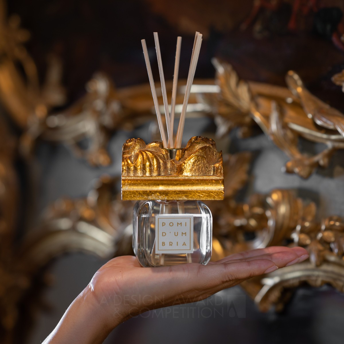 Pomi d'Umbria Lignea Collection Ambiance Fragrance Diffuser by Elisabetta Furin Bronze Luxury Design Award Winner 2023 