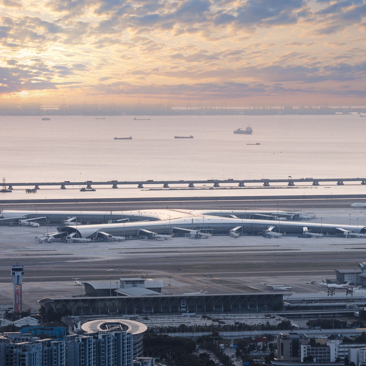 SZ Int'l Satellite Concourse Airport by GDAD and Aedas Platinum Architecture, Building and Structure Design Award Winner 2022 