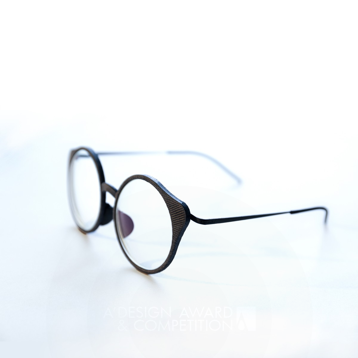 Bridgeside Eyeglass Frame by Hongwei Li, Wu Chunsheng and Zhikai Li Iron Jewelry Design Award Winner 2022 