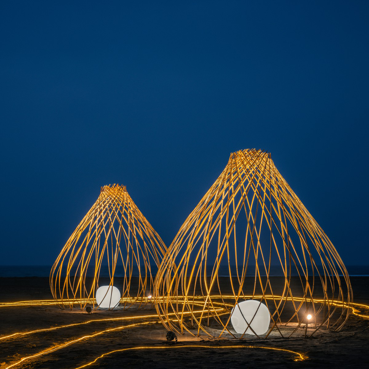 Dance With The Wind Art Installation by Daisuke Nagatomo and Minnie Jan Golden Lighting Projects and Light Art Design Award Winner 2023 