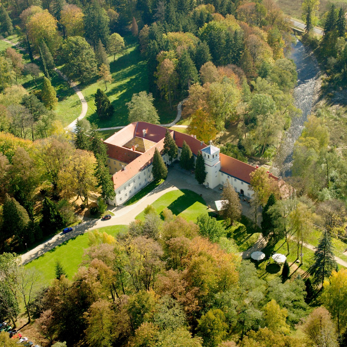 Zamek Na Skale Luxury Historical Hotel by Zbigniew Nojszewski Bronze Hospitality, Recreation, Travel and Tourism Design Award Winner 2023 