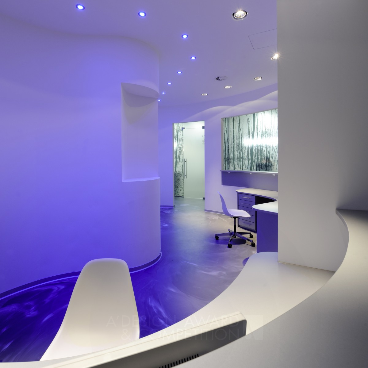 Dental INN - a therapy-lounge Therapy-Lounge For Dental Beauty by Peter Stasek Architect Bronze Interior Space and Exhibition Design Award Winner 2014 