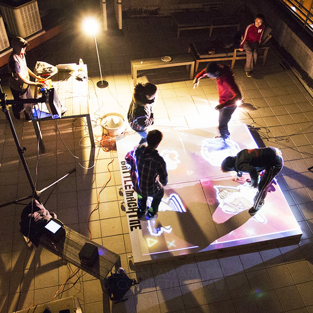 5pong the battle machine Dance Floor by Qiuyi Wu Iron Interface, Interaction and User Experience Design Award Winner 2015 