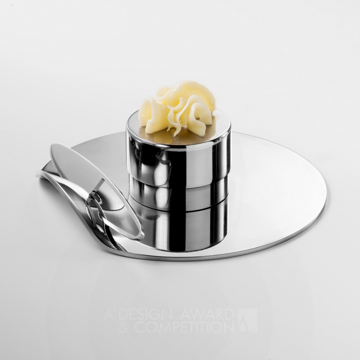 Íris Butter dish by João Faria Concept Golden Bakeware, Tableware, Drinkware and Cookware Design Award Winner 2015 