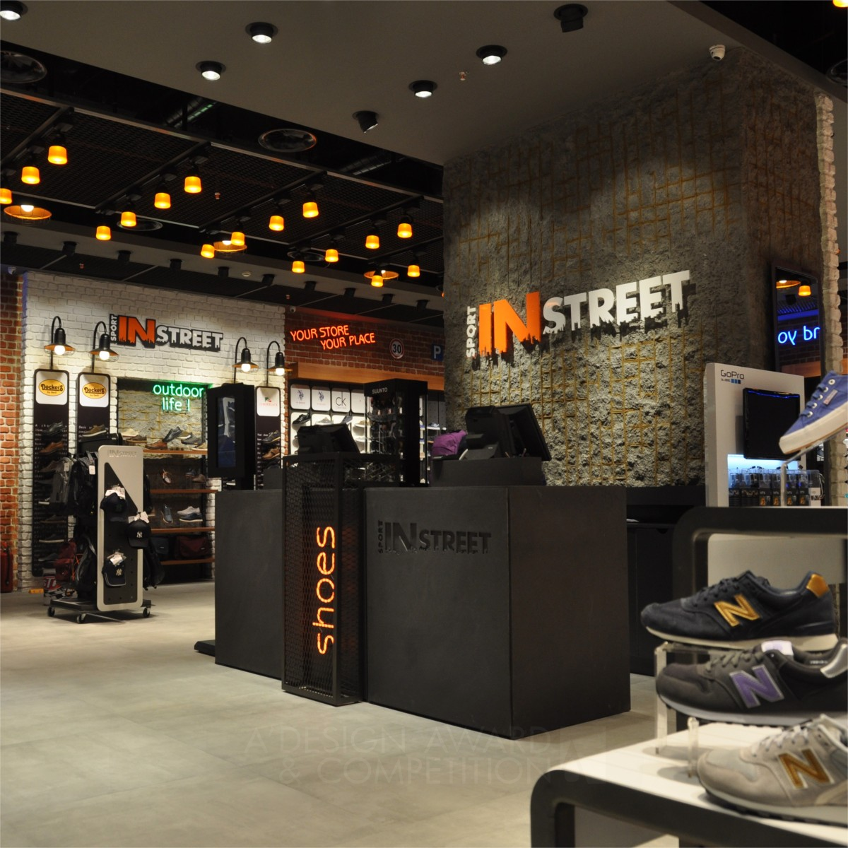 S.I.S. APPLICATION Retail, shop by Ayhan Guneri Iron Interior Space and Exhibition Design Award Winner 2015 