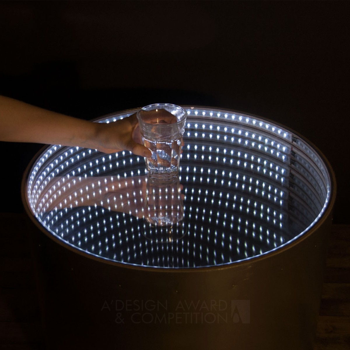 Infinitum Infinity Mirror Table by Louise-Anne van 't Riet Silver Furniture Design Award Winner 2015 