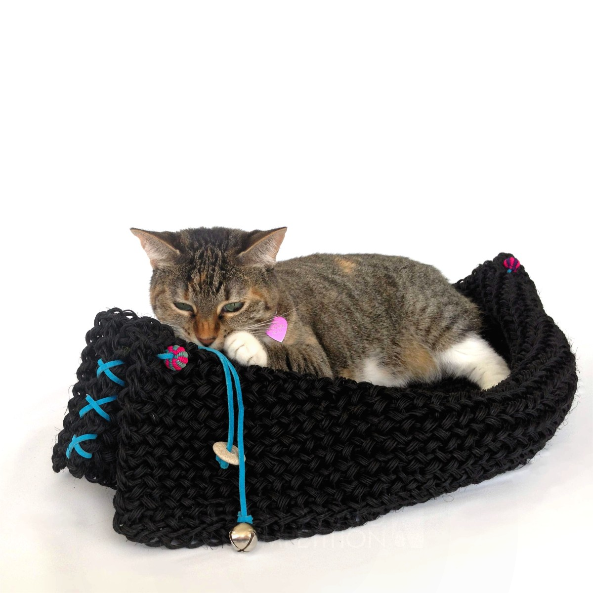 Canoe Cat Bed  by Paula Gomez Serrano Bronze Pet Care, Toys, Supplies and Products for Animals Design Award Winner 2016 