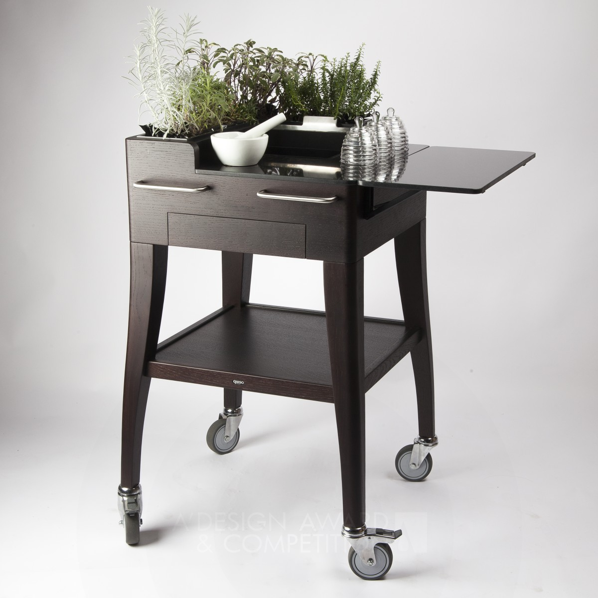 Herbal Tea Garden Hot drink service with fresh plants by Patrick Sarran Golden Furniture Design Award Winner 2017 