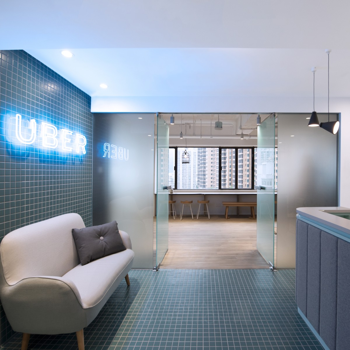 Uber HK Workplace Office by Lorène Faure and Kenny Kinugasa-Tsui Golden Interior Space and Exhibition Design Award Winner 2017 