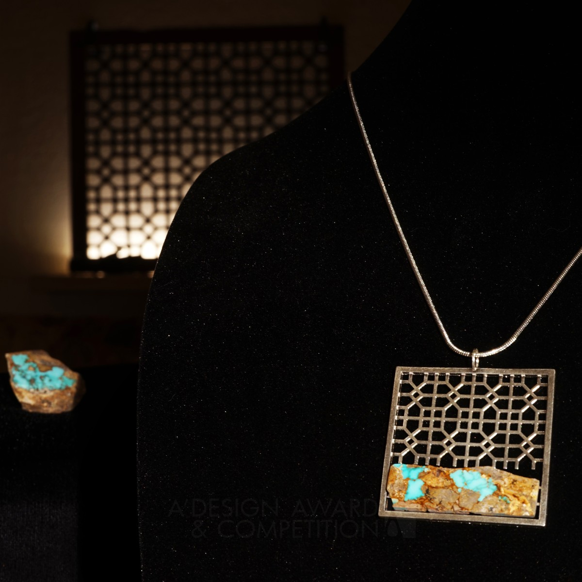 Glimpse Necklace set by Hootan Hamedani Bronze Jewelry Design Award Winner 2017 