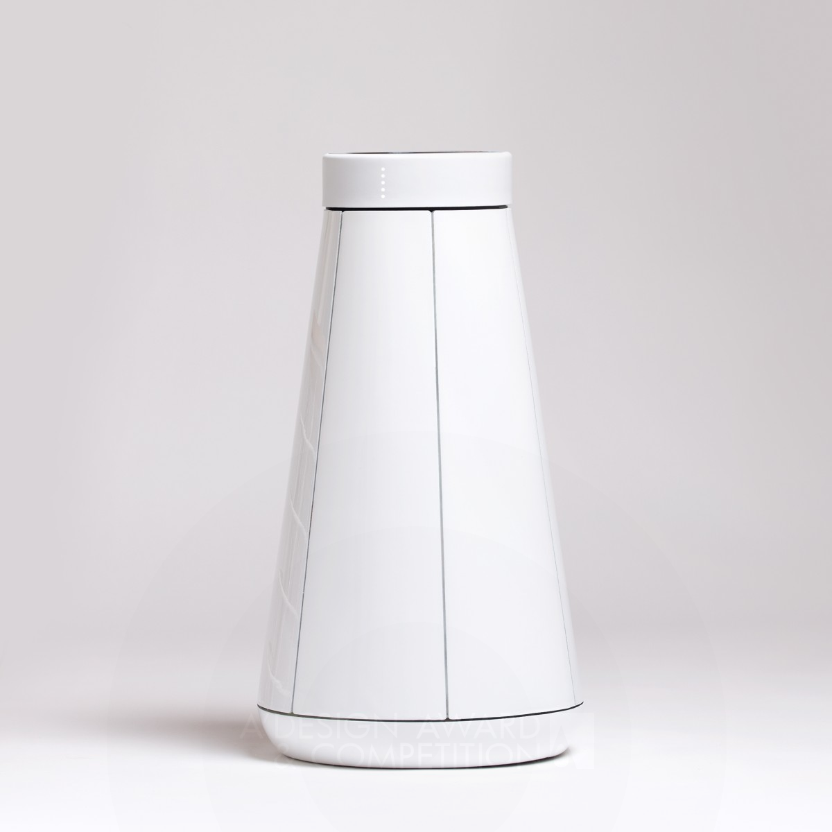 Poizo Smart space heater by Adam Miklosi and Daniel Fekete Silver Home Appliances Design Award Winner 2018 