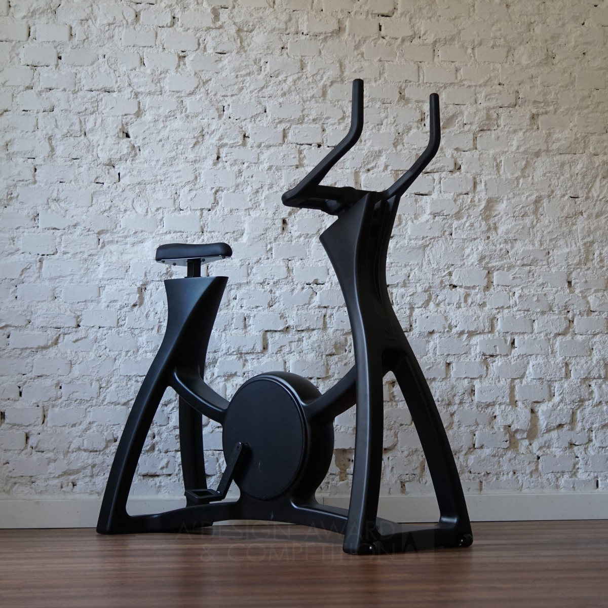 Minimbike. The Art of Fitness. Exercise bicycle by Minimfit World and ozestudi Golden Sporting Goods, Fitness and Recreation Equipment Design Award Winner 2018 