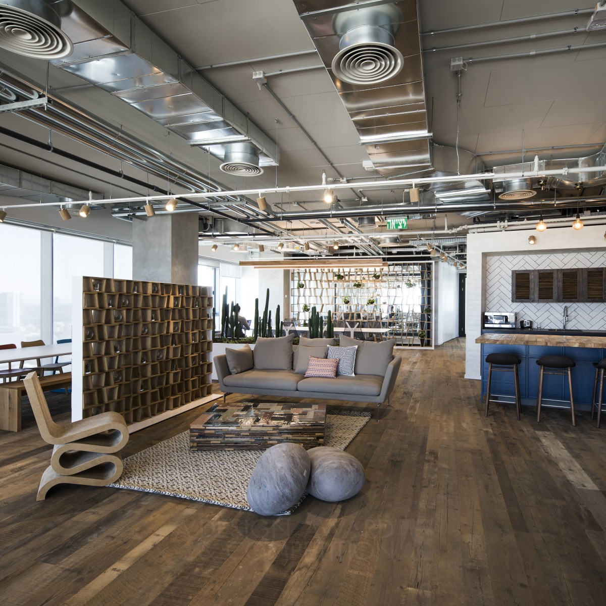 Visa TLV Office Space Interior Design by Studio Shirli Zamir Bronze Interior Space and Exhibition Design Award Winner 2018 