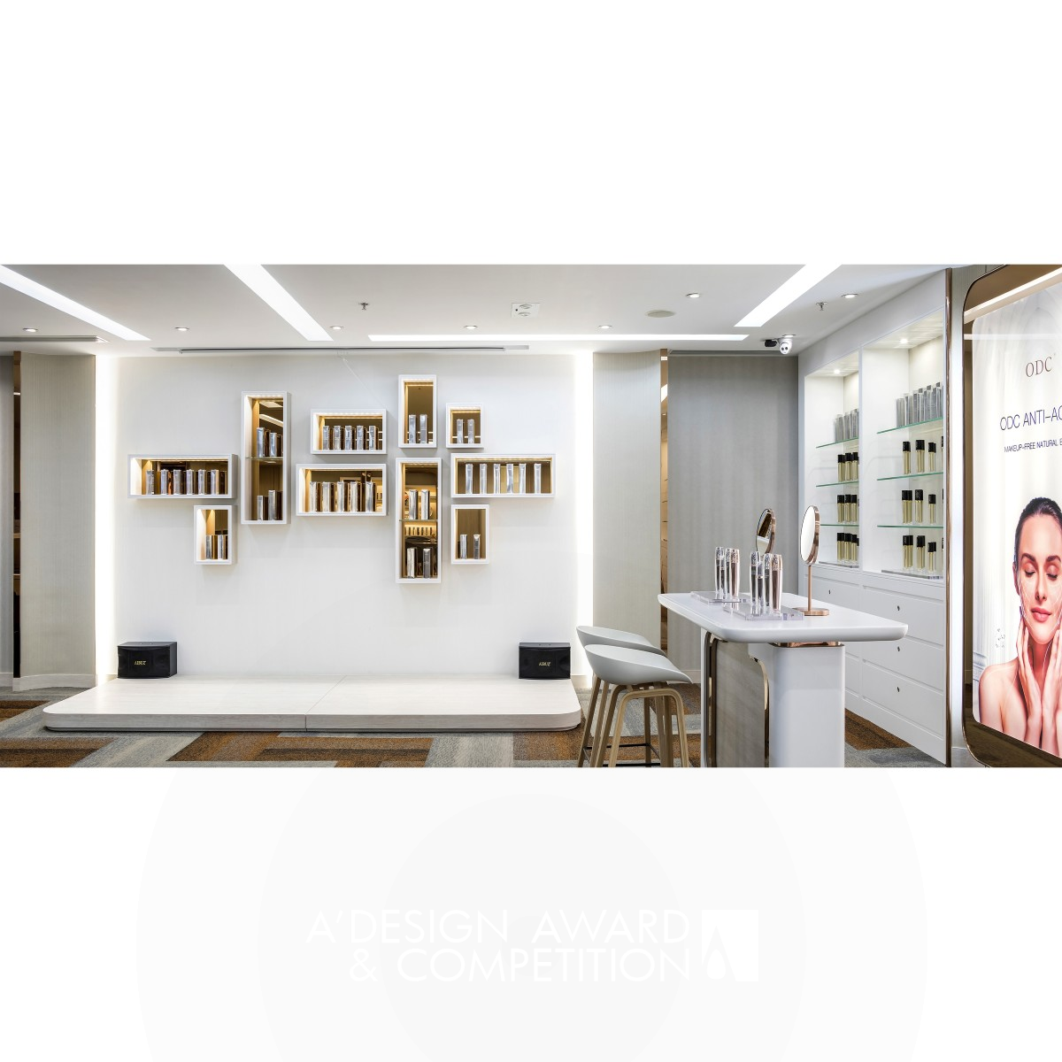 Cosmetics Sales Office Office, Showroom by CAMERON KAM Iron Interior Space and Exhibition Design Award Winner 2018 