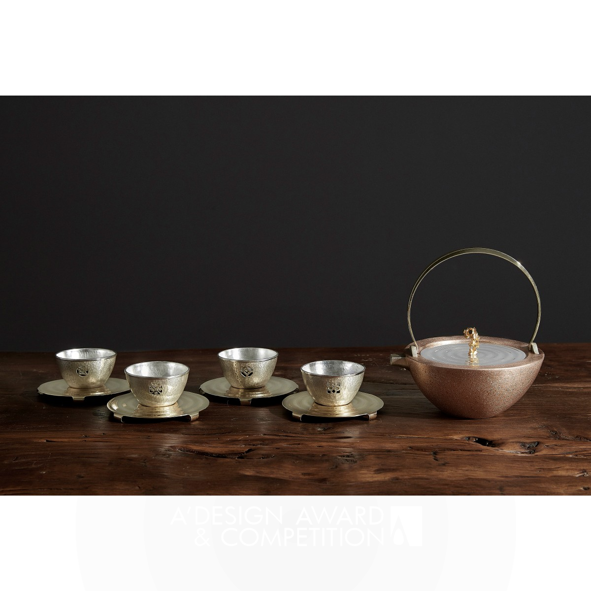 Exquisite Moon Dreamer Tea set by Cong Ma Silver Bakeware, Tableware, Drinkware and Cookware Design Award Winner 2018 