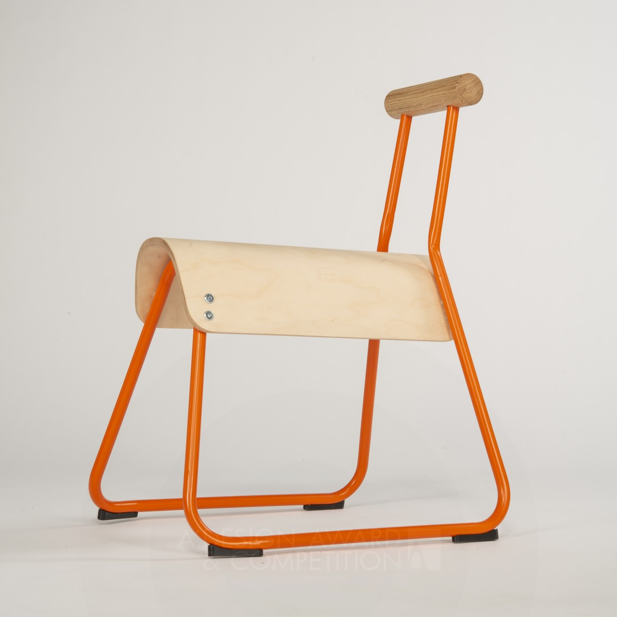 Saddle Seat Chair by Masahiko Ito Silver Furniture Design Award Winner 2019 