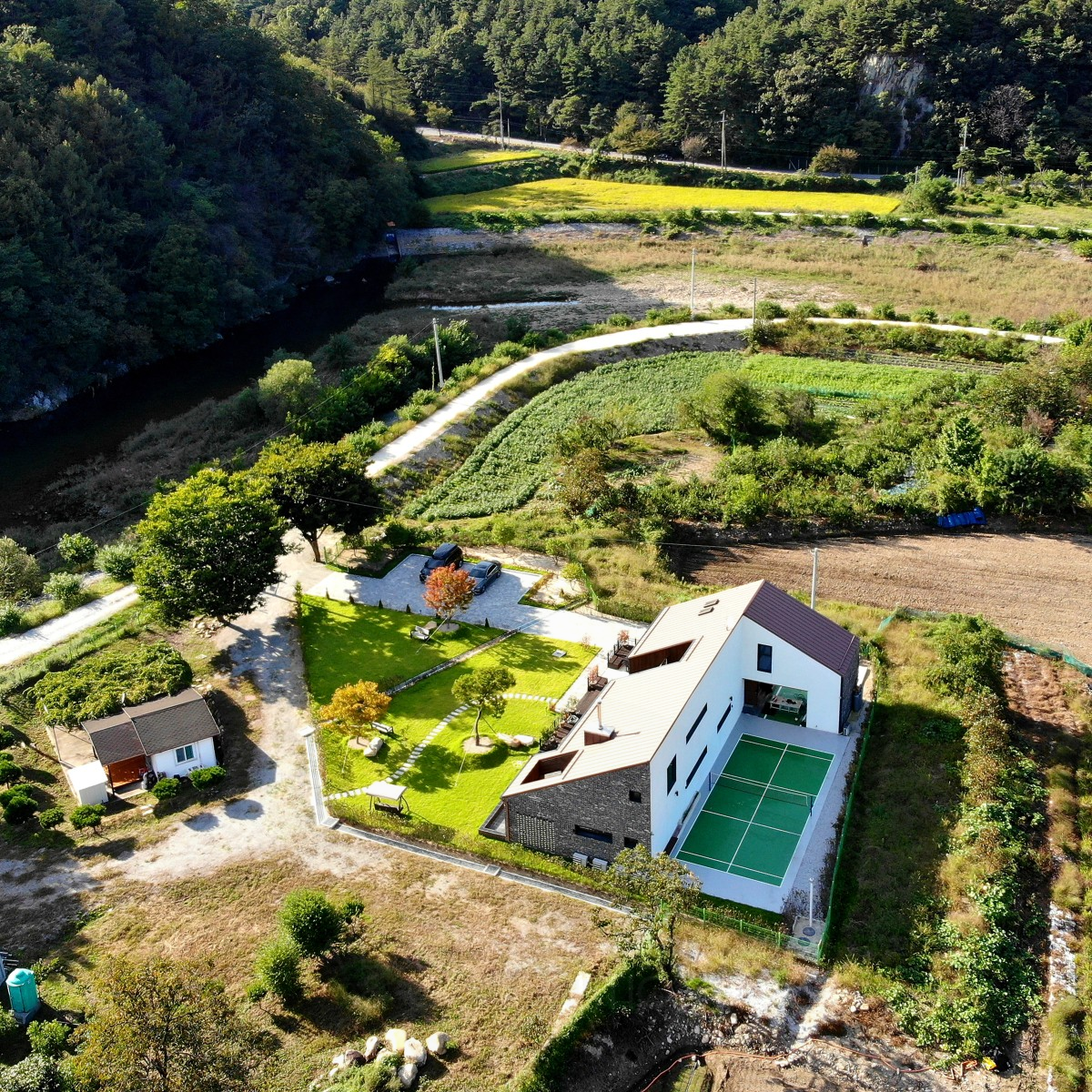 L Matrix Vacation House by Jaesung Kim Iron Architecture, Building and Structure Design Award Winner 2019 