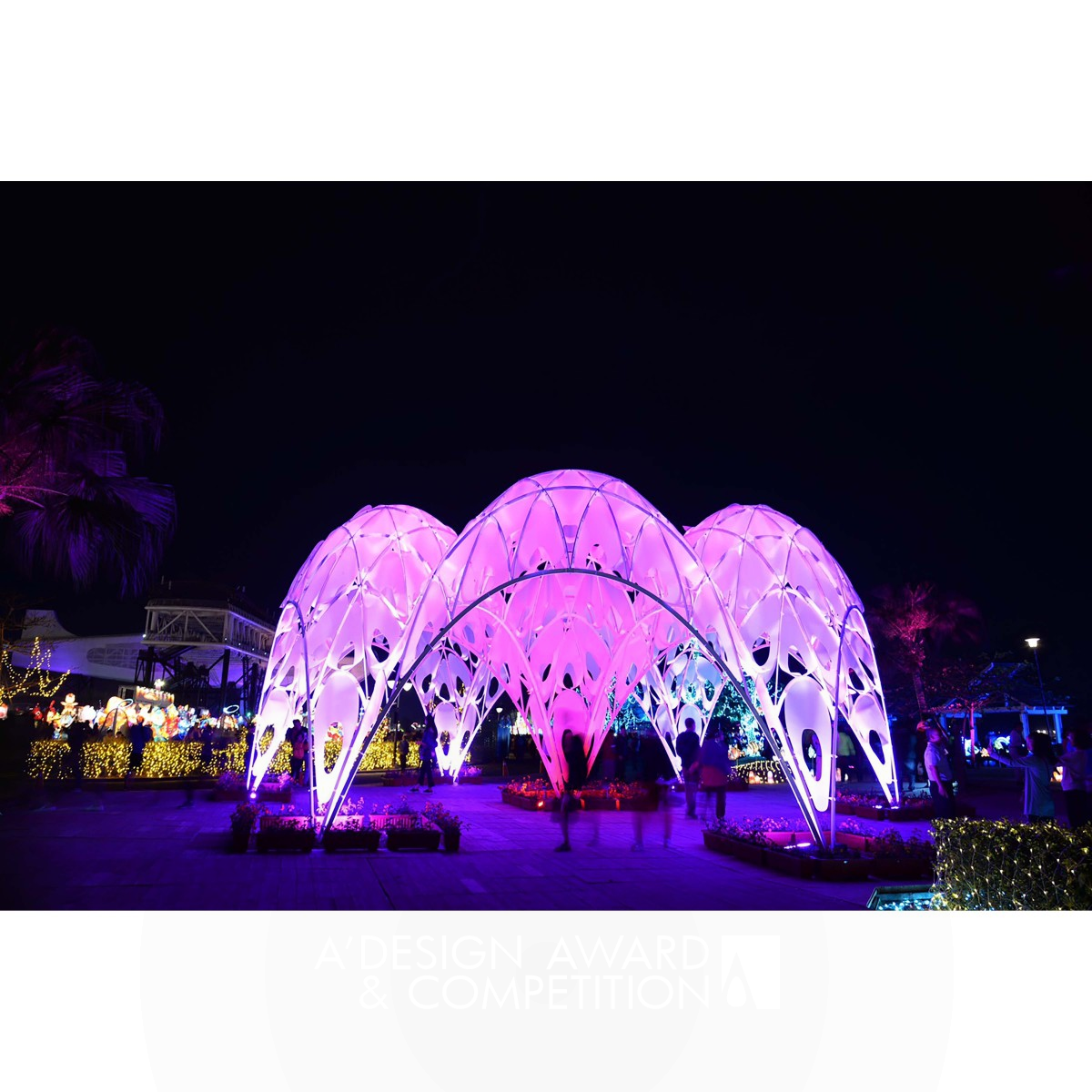 Coral Heart Installation Art by Sammy Liu - Golden Eagle Bronze Lighting Products and Fixtures Design Award Winner 2019 