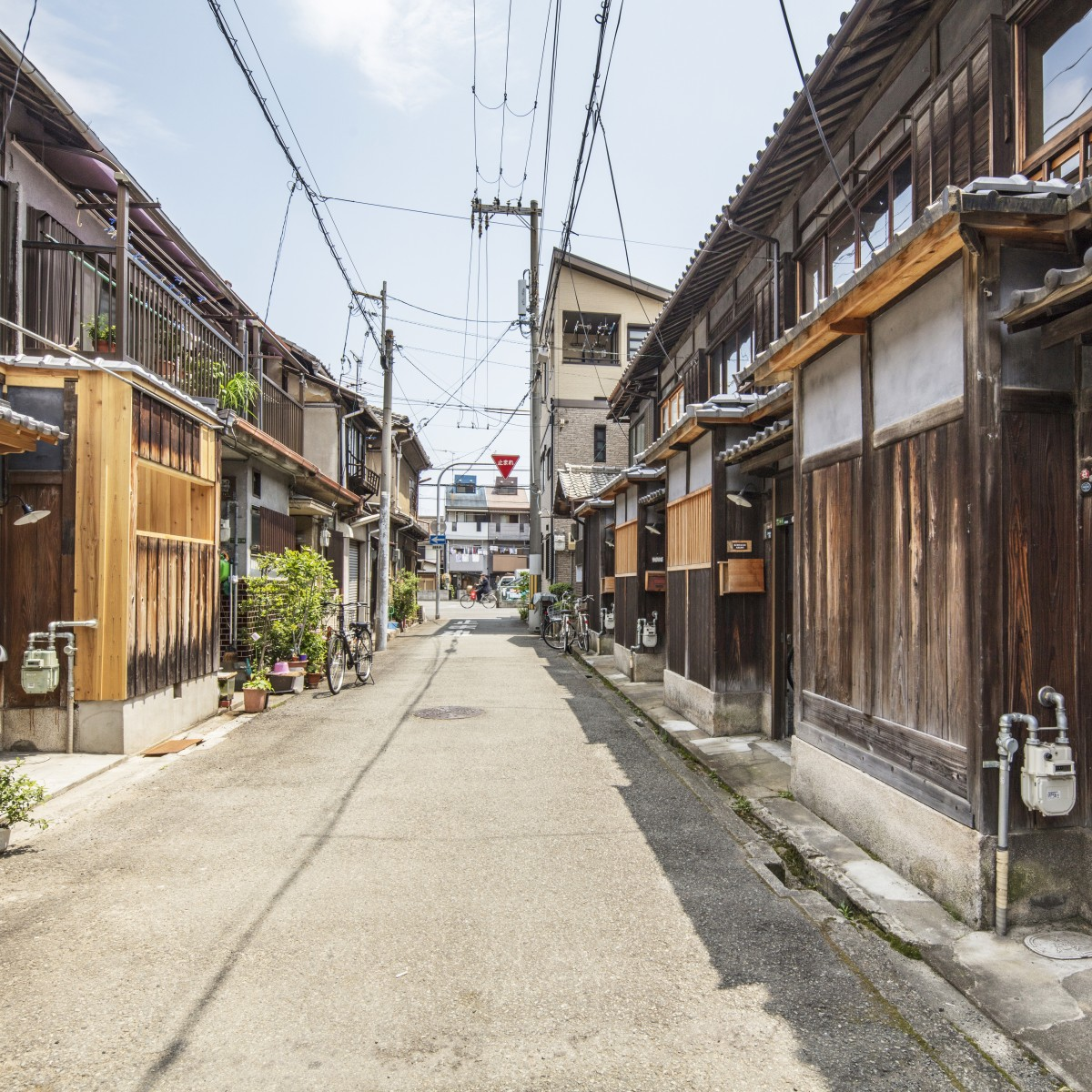 Suehiro Nagaya Residence by Masaaki Takeuchi and Shihoko Koike Bronze Architecture, Building and Structure Design Award Winner 2019 