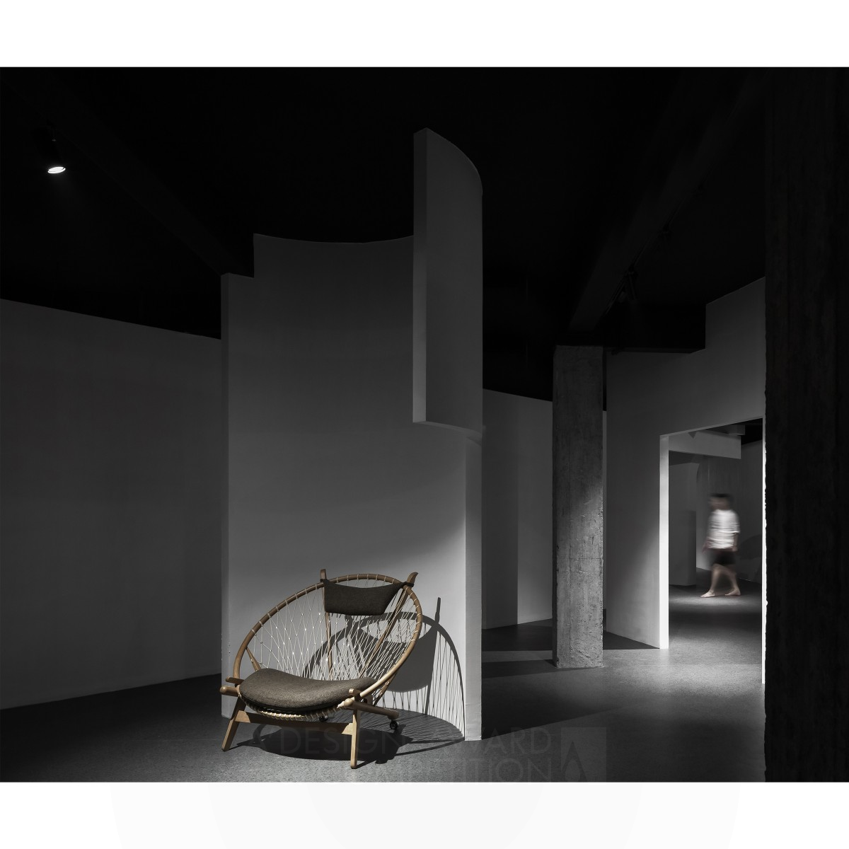 Dreams Chasing Life and Art Showroom by Peihe Xie Silver Interior Space and Exhibition Design Award Winner 2020 