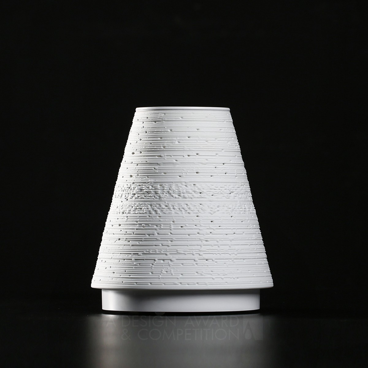 The Intelligent Eggshell Lamp Porcelain Nightlight by Chunlong Xiang, Yixin Bu and Wenting Wang Silver Lighting Products and Fixtures Design Award Winner 2020 