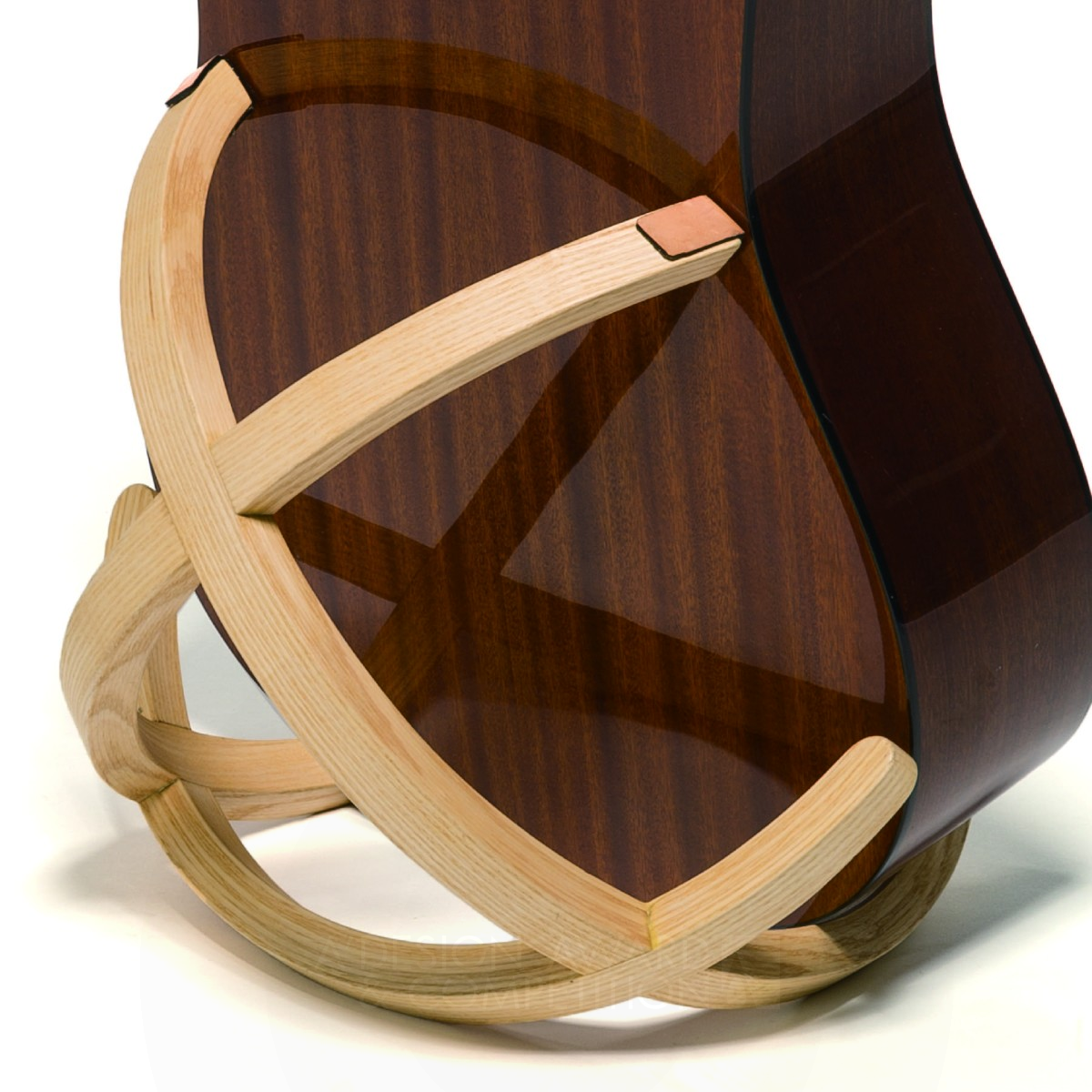 Arc Guitar Stand by Hung Yuan Chang Iron Furniture Design Award Winner 2020 