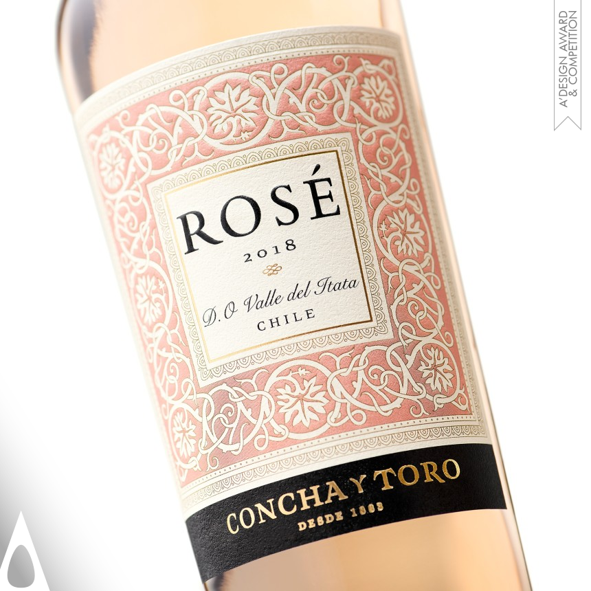 Ximena Ureta's Rosé Wine Packaging