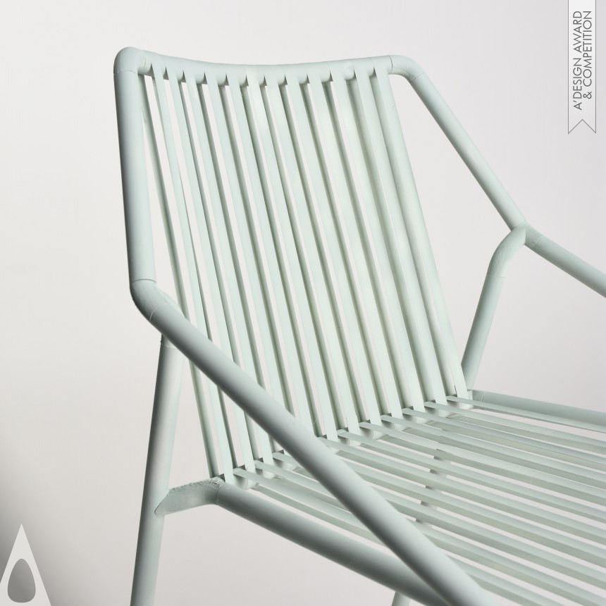 Silver Furniture Design Award Winner 2020 Tomeo Outdoor Metallic Chair 