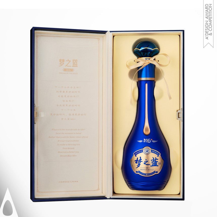 Huashuang Liu and Jingzhang Xiao's Dream of the Blue M6 Plus Baijiu Packaging