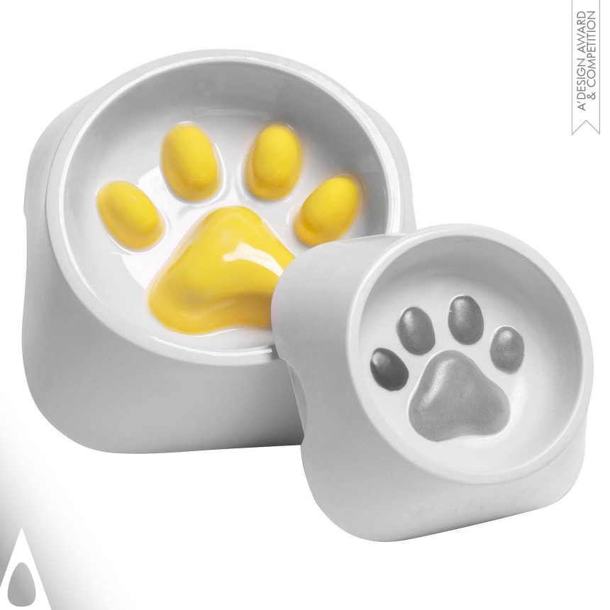 Paw Bowl designed by Kayoko Nishii