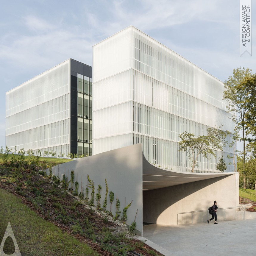 Golden Architecture, Building and Structure Design Award Winner 2021 MOME Campus 