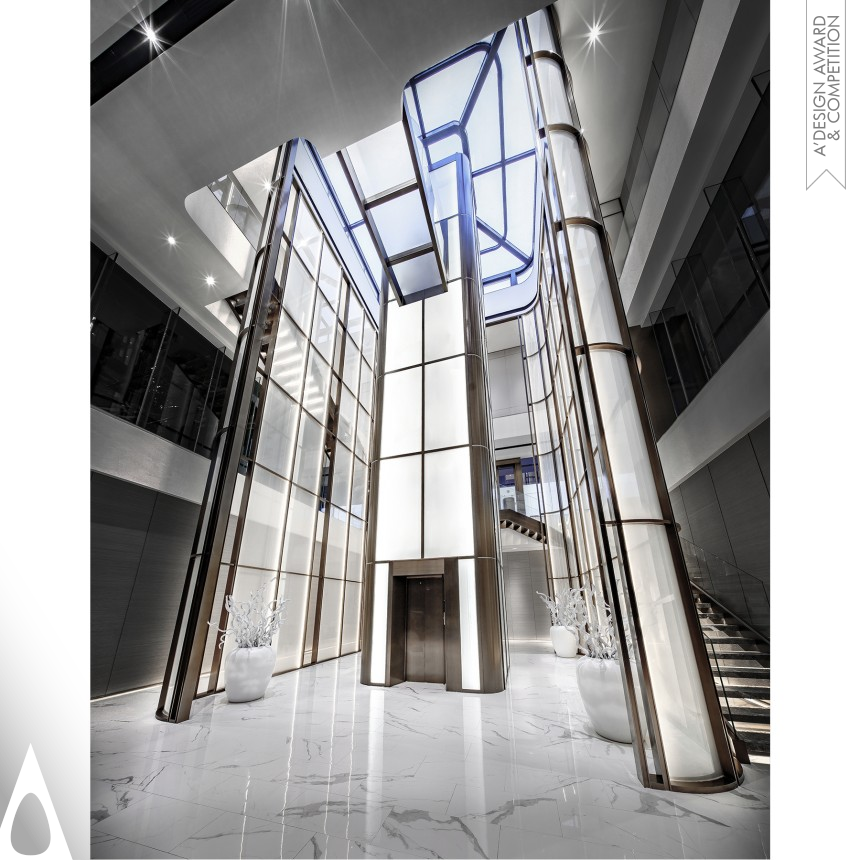 Silver Interior Space and Exhibition Design Award Winner 2021 Glass Core Lobby 