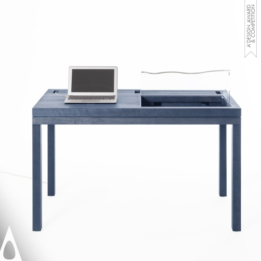 Bronze Furniture Design Award Winner 2021 Consentable WT Ao PC Work Desk 