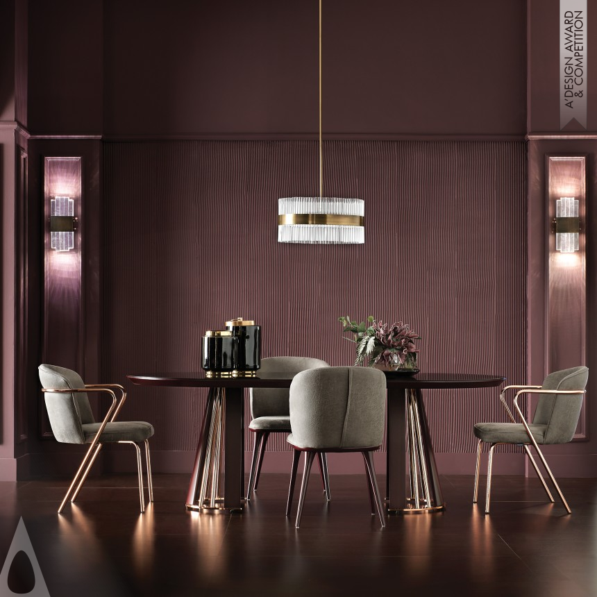 Enza Home Design Team's Vienna Dining Table