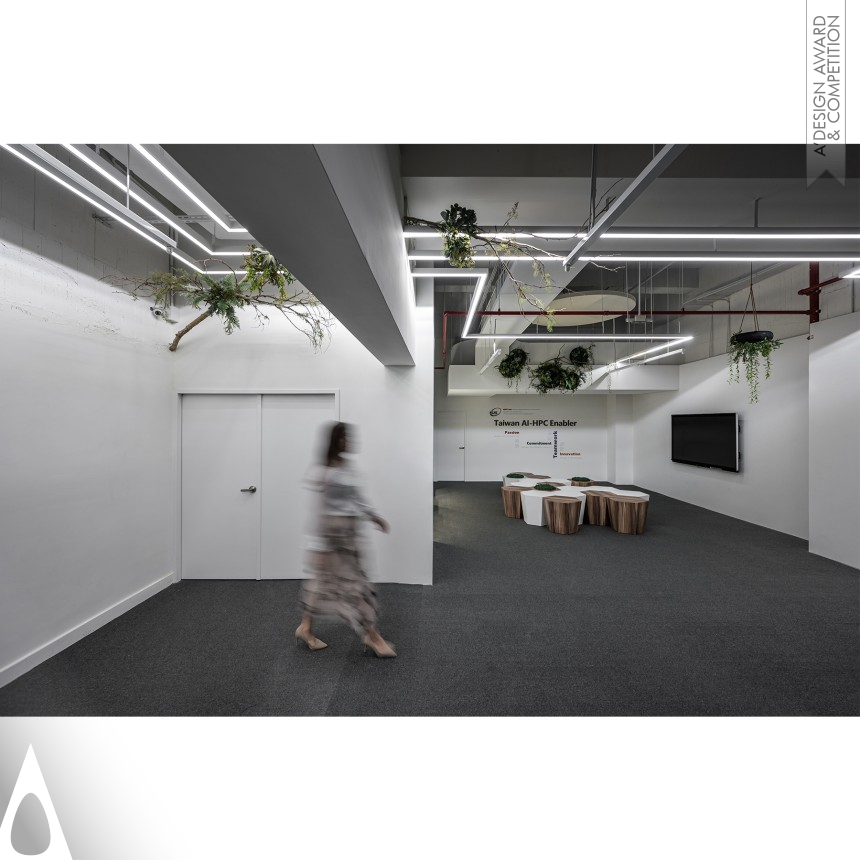 Te-Chih Lo's Memory of Light Office