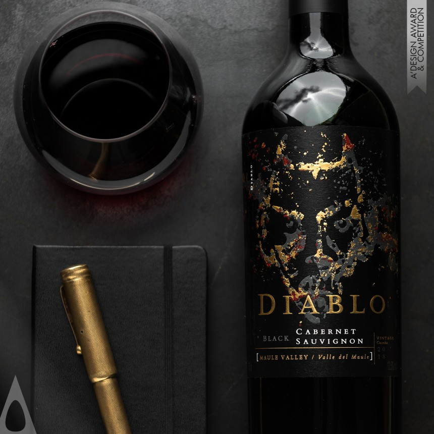 Silver Packaging Design Award Winner 2021 Diablo Black Wine Packaging 