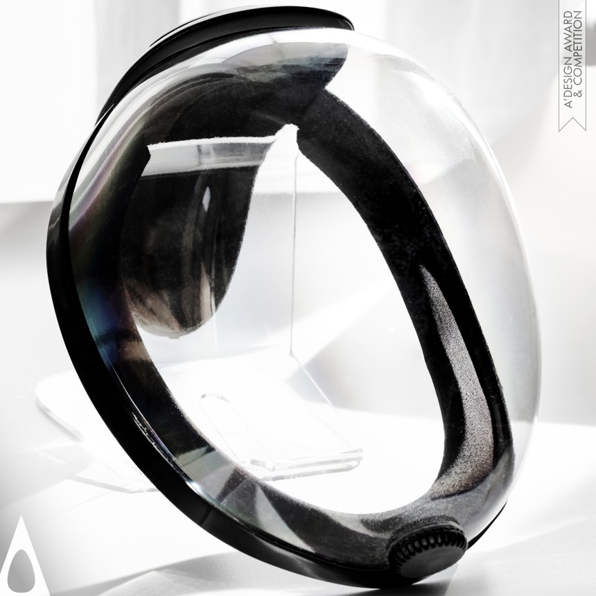 Luka Baraci's Light Series Respiratory Mask