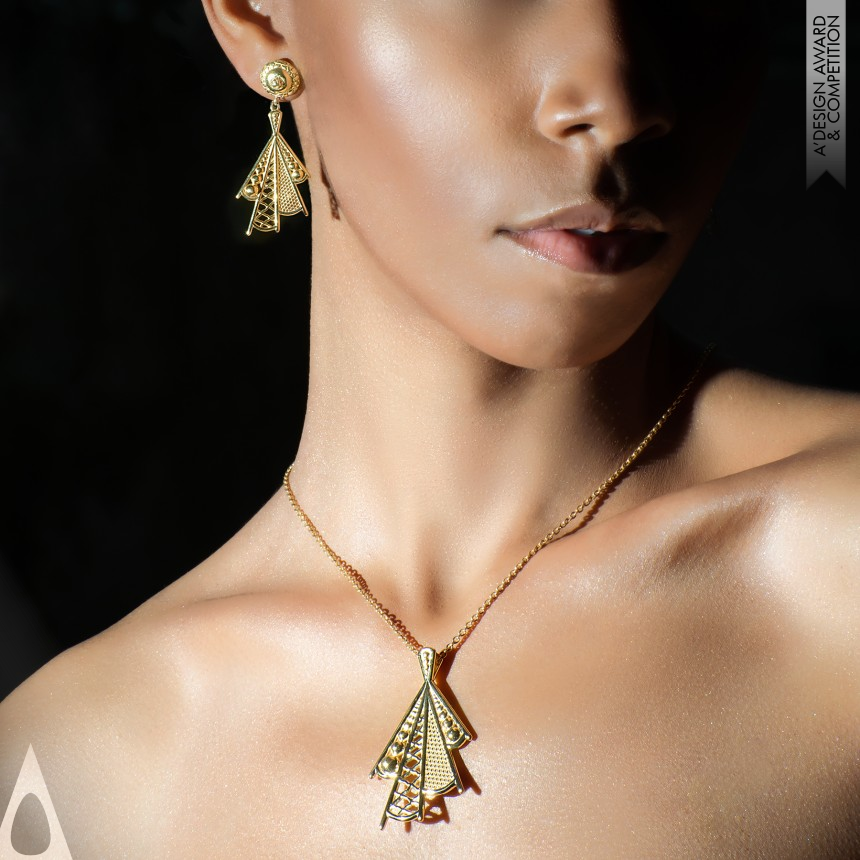 Olga Yatskaer's Faster Than Light Pendant and Earrings