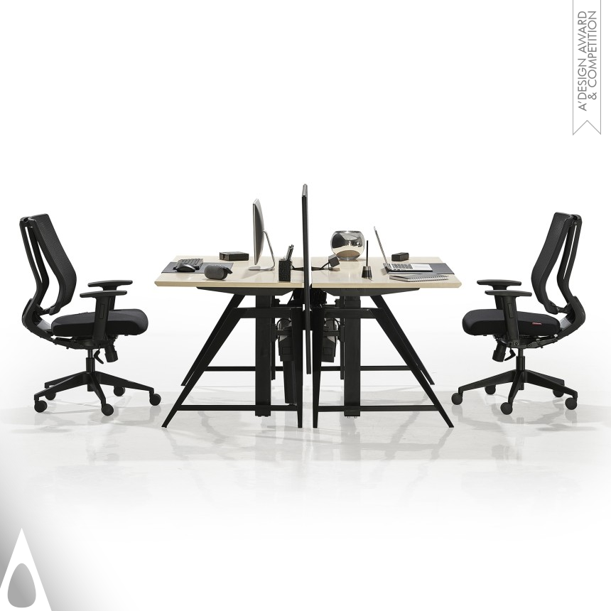 Featherlite Height Adjustable Table