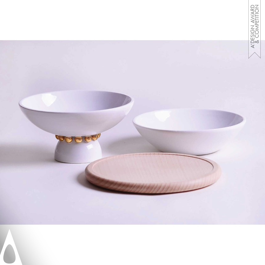 Entrèe - Bronze Bakeware, Tableware, Drinkware and Cookware Design Award Winner