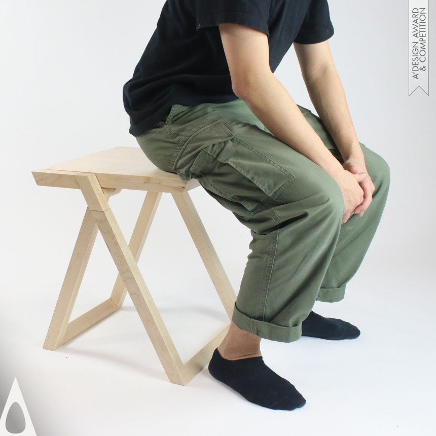 Chi-Hao Chiang's Attache Folding Stool