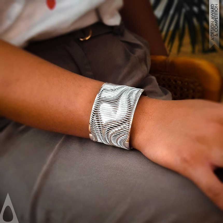 Clement Molinier's Wave Light Bracelet