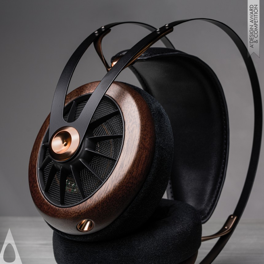 Platinum Audio and Sound Equipment Design Award Winner 2023 109 Pro Headphone 