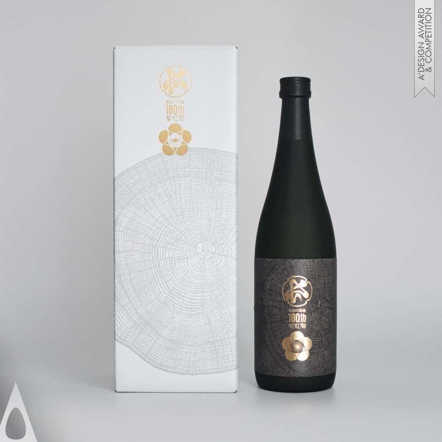 Silver Packaging Design Award Winner 2023 Japanese Sake Packaging Design 