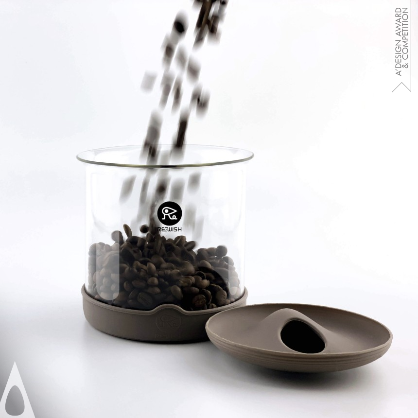 Silver Bakeware, Tableware, Drinkware and Cookware Design Award Winner 2023 Air Kiss Coffee Bean Canister 