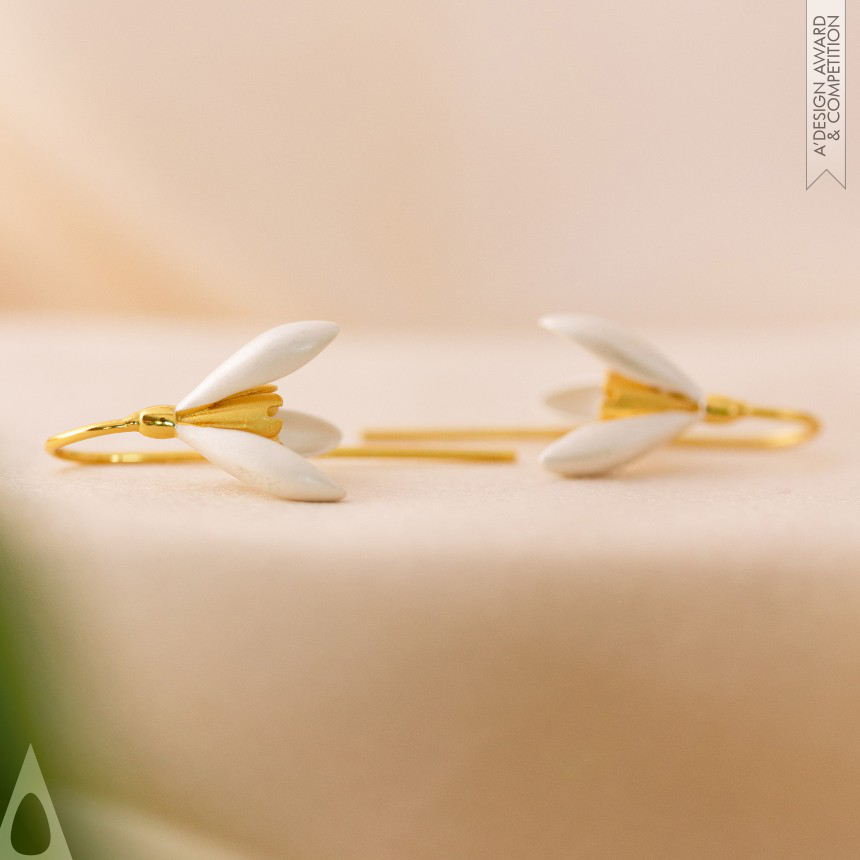 Iron Jewelry Design Award Winner 2024 Snowdrops Earrings 