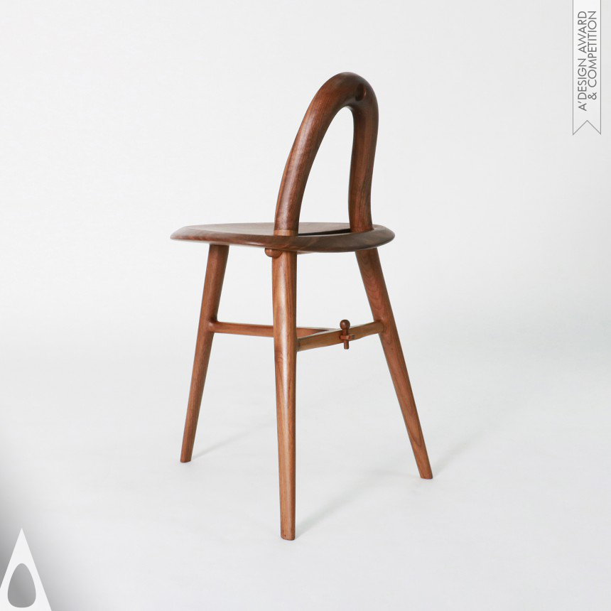 Bronze Furniture Design Award Winner 2024 Moon Chair Self Assembled Seating 